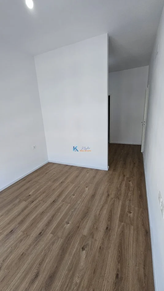 Tirane, jepet me qera apartament 1+1 Kati 7, 60 m² (Ali Dem, te kompleksi Kaimi)