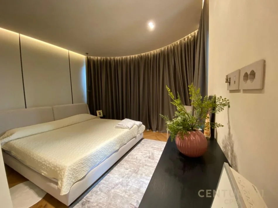 𝐓𝐢𝐫𝐚𝐧𝐞, 𝐣𝐞𝐩𝐞𝐭 𝐦𝐞 𝐪𝐞𝐫𝐚 𝐚𝐩𝐚𝐫𝐭𝐚𝐦𝐞𝐧𝐭 𝟑+𝟏 𝐊𝐚𝐭𝐢 𝟒, 𝟏𝟖𝟖 𝐦² 𝟑.𝟎𝟎𝟎 € (𝐈𝐬𝐡 𝐁𝐥𝐥𝐨𝐤𝐮)