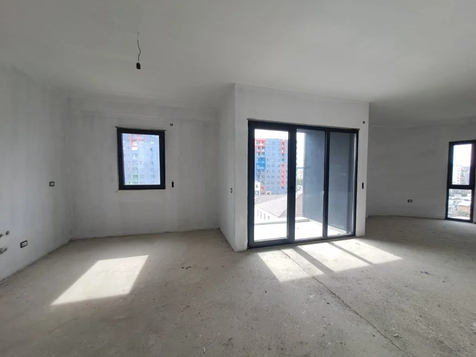 Tirane, shes apartament 2+1+Ballkon Kati 5, 128 m² 195.000 €