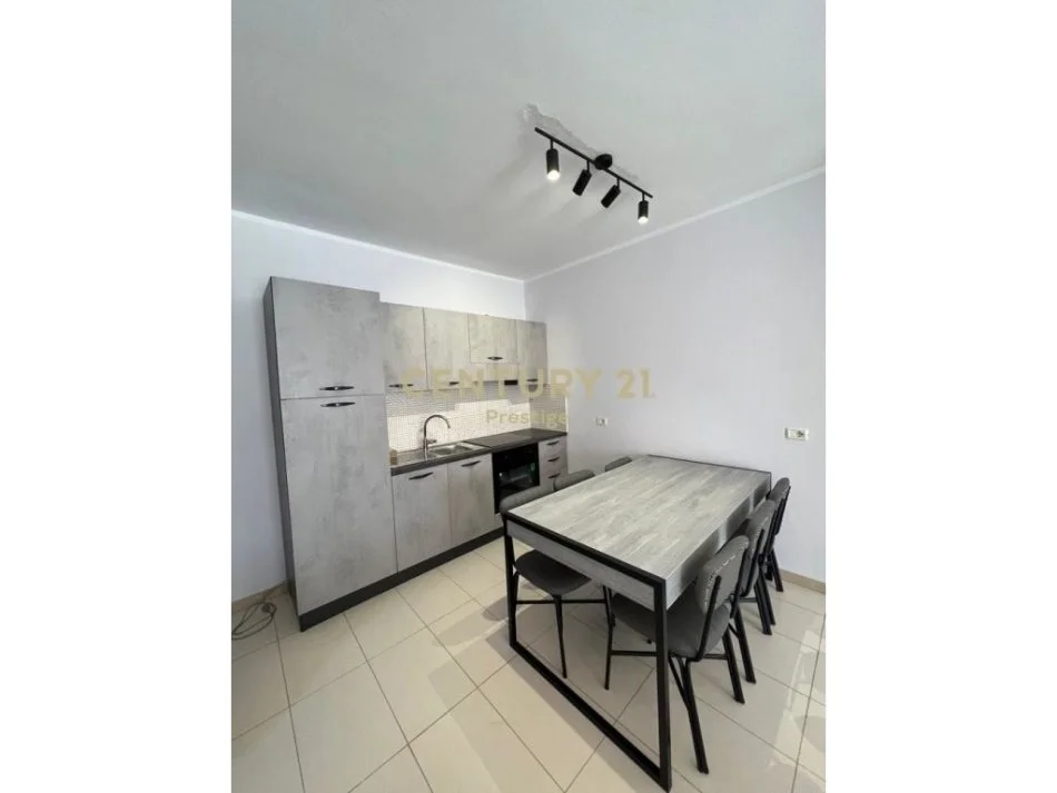 𝐕𝐥𝐨𝐫𝐞, 𝐣𝐞𝐩𝐞𝐭 𝐦𝐞 𝐪𝐞𝐫𝐚 𝐚𝐩𝐚𝐫𝐭𝐚𝐦𝐞𝐧𝐭 𝟐+𝟏 𝐊𝐚𝐭𝐢 𝟓, 𝟏𝟎𝟎 𝐦² 𝟓𝟎𝟎 € (𝐋𝐮𝐧𝐠𝐨𝐦𝐚𝐫𝐞)