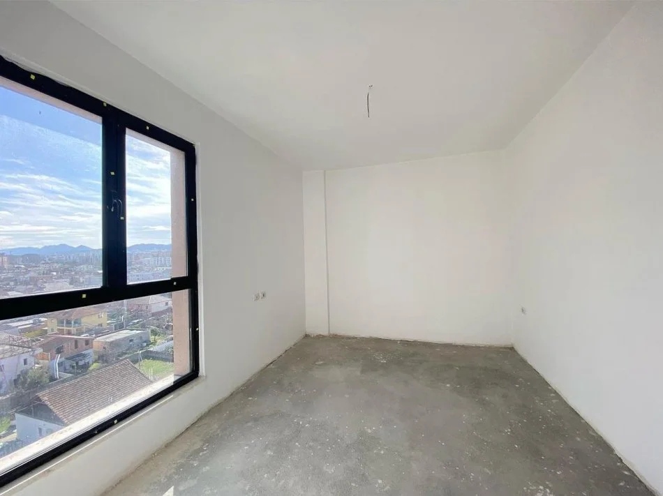 Tirane, shitet apartament 3+1+Ballkon Kati 1, 118 m² 155.000 € (29 nentori)