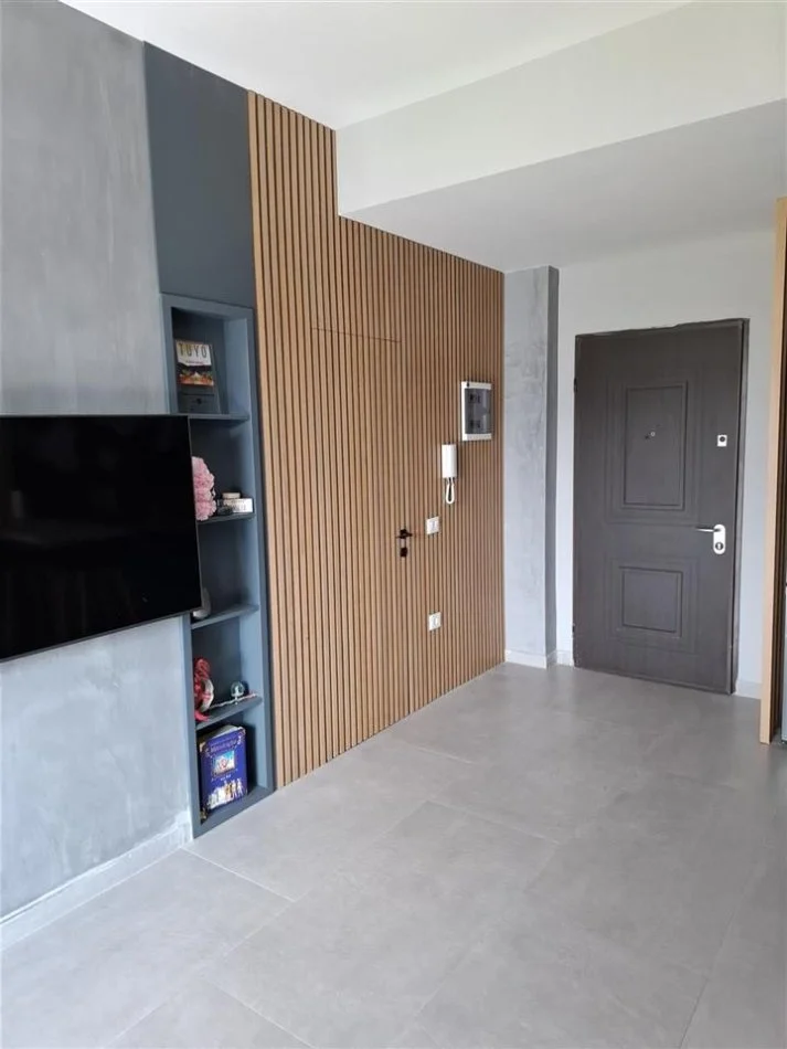 Tirane, jepet me qera 1+1+Ballkon Kati 9, 59 m² 850 € (rruga e kosovareve)