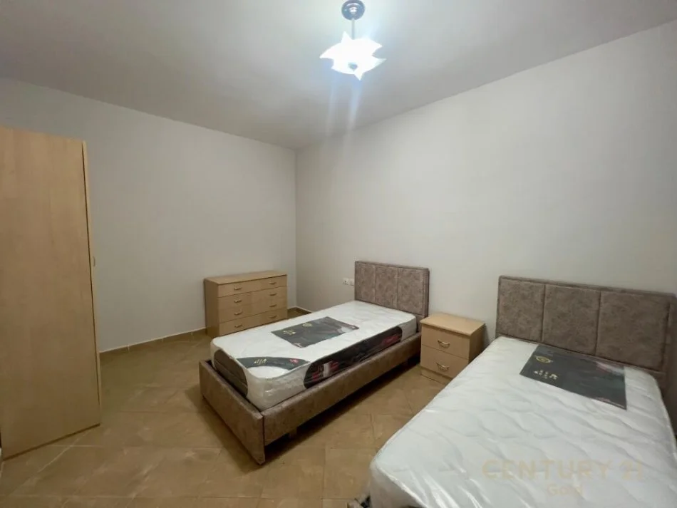 Tirane, jepet me qera apartament 1+1+Ballkon Kati 6, 550 € (Rruga e Dibres)
