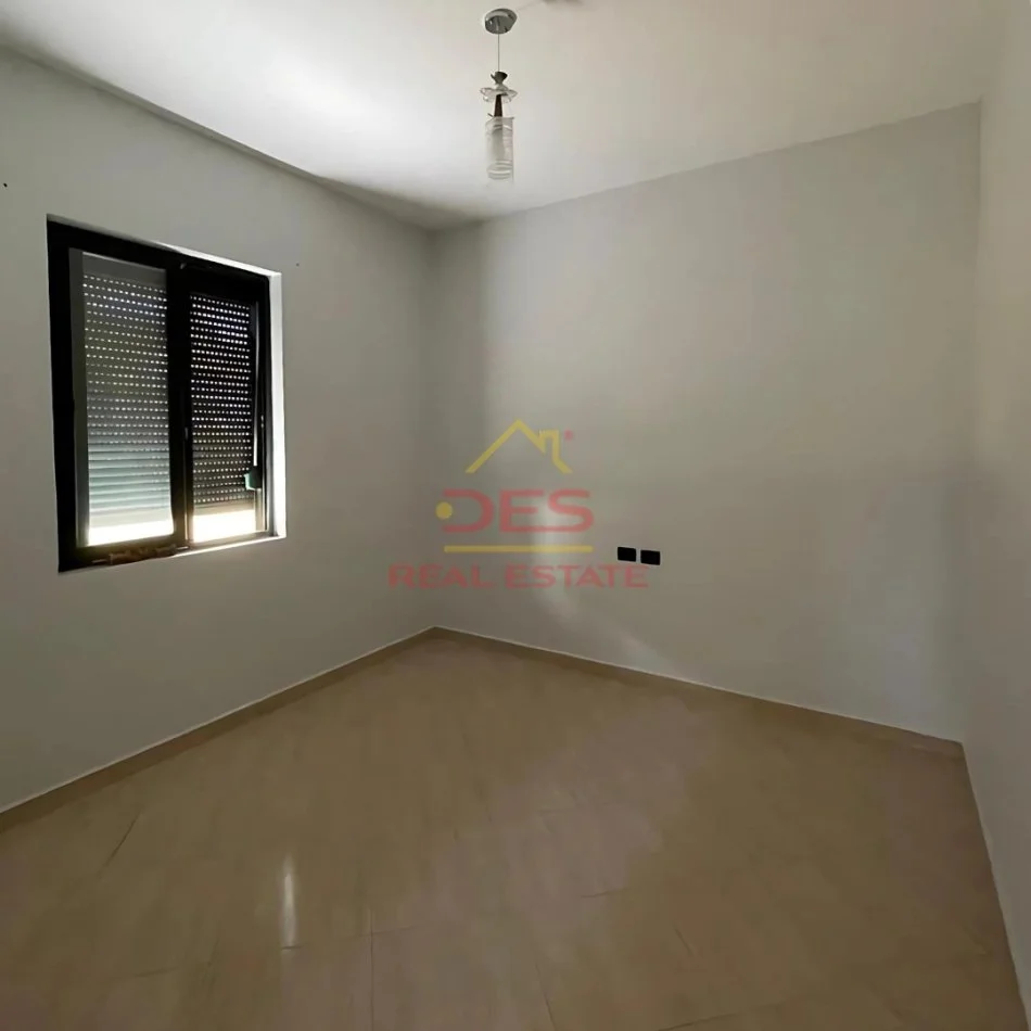 JEPET ME QIRA APARTAMENT 3+1, KOPSHTI ZOOLOGJIK, TIRANË