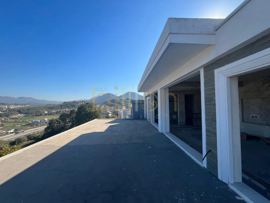 Tirane, shitet Vile 3 Katshe , 1.150 m² 872.000 € (Teg, Tirana, Albania)