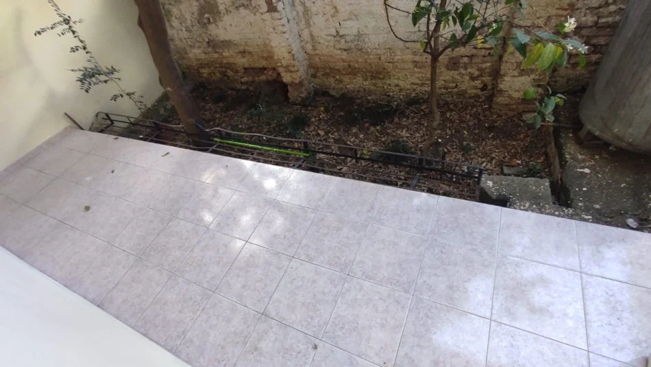 Tirane, jepet me qera Vile 3 Katshe Kati 1, 300 m² 1.500 € (Xhamllik, Rruga Arkitekt Sinani)