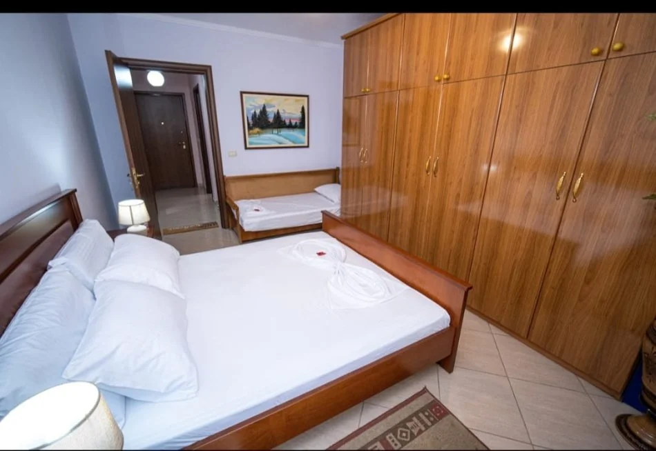 Tirane, jepet me qera apartament 1+1+Ballkon Kati 6, 70 m² 500 € (Rruga Jordan Misja)