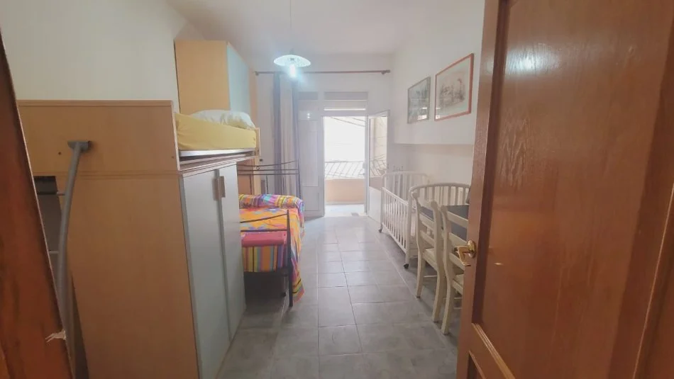 !!Dhene!!Durres, jepet me qera Vile 3+1 Kati 2, 120 m² 350 € (Prane Bashkise)