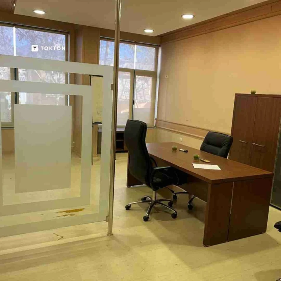 Tirane, jepet me qera ambjent biznesi Kati 1, 50 m² 500 € (Don Bosko)