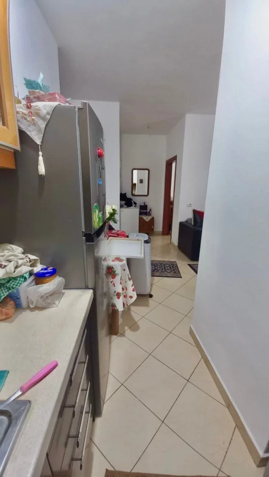 Tirane, shitet apartament 1+1+Ballkon Kati 4, 73 m² 85.000 € (Prane Hotel 2 Palma, Astir)