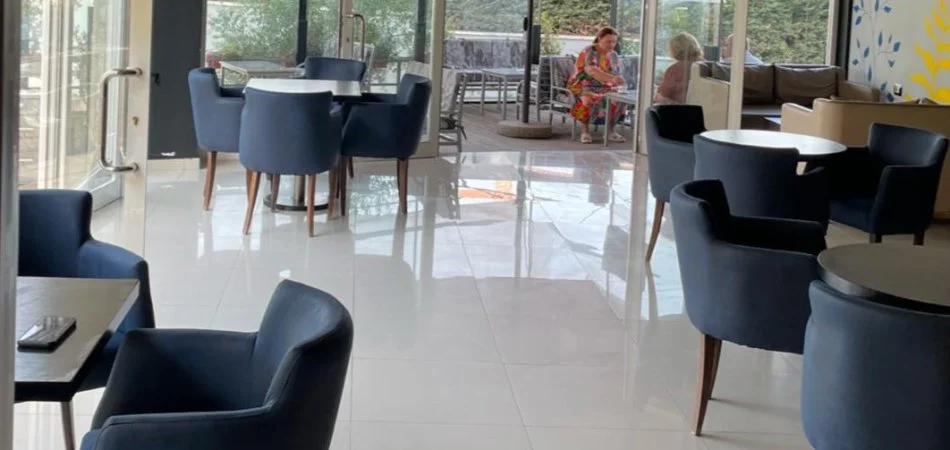 Tirane, jepet me qera bar-kafe Kati 0, 156 m² 650 € (Rruga Dalip Topi)