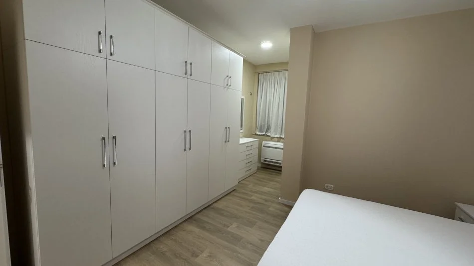 Tirane, jap me qera apartament 1+1+Ballkon Kati 5, 77 m² 60.000 Leke (21 Dhjetori)