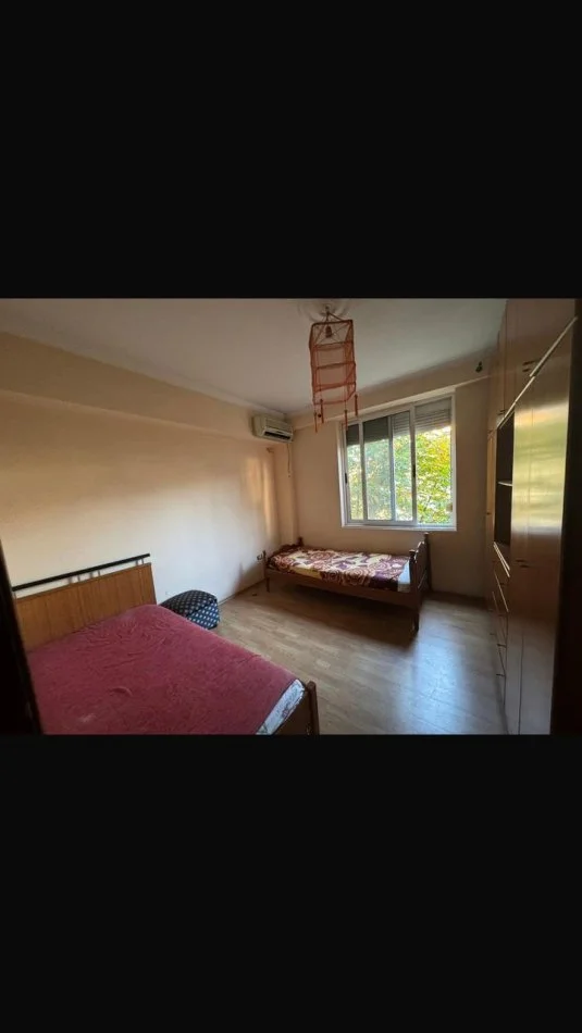 Tirane, jepet me qera apartament 3+1 Kati 2, 110 m² 600 € (Oxhaku)