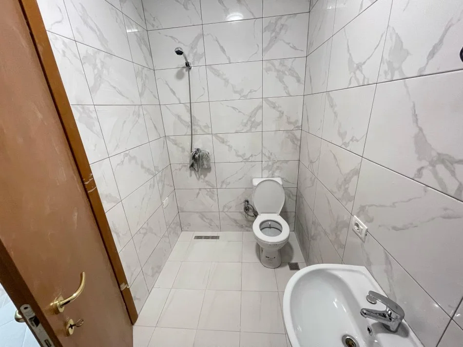 Tirane, shitet apartament 1+1 Kati 4, 61 m² 78.000 € (Fresk)