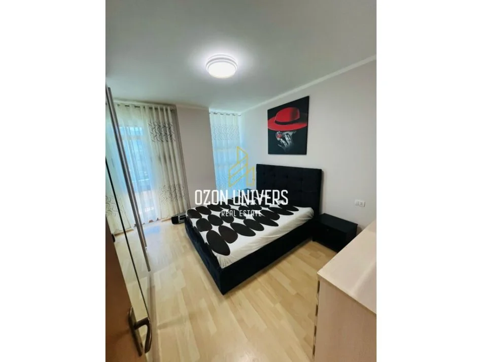 Tirane, jepet me qera apartament 2+1 Kati 10, 105 m² 600 € 