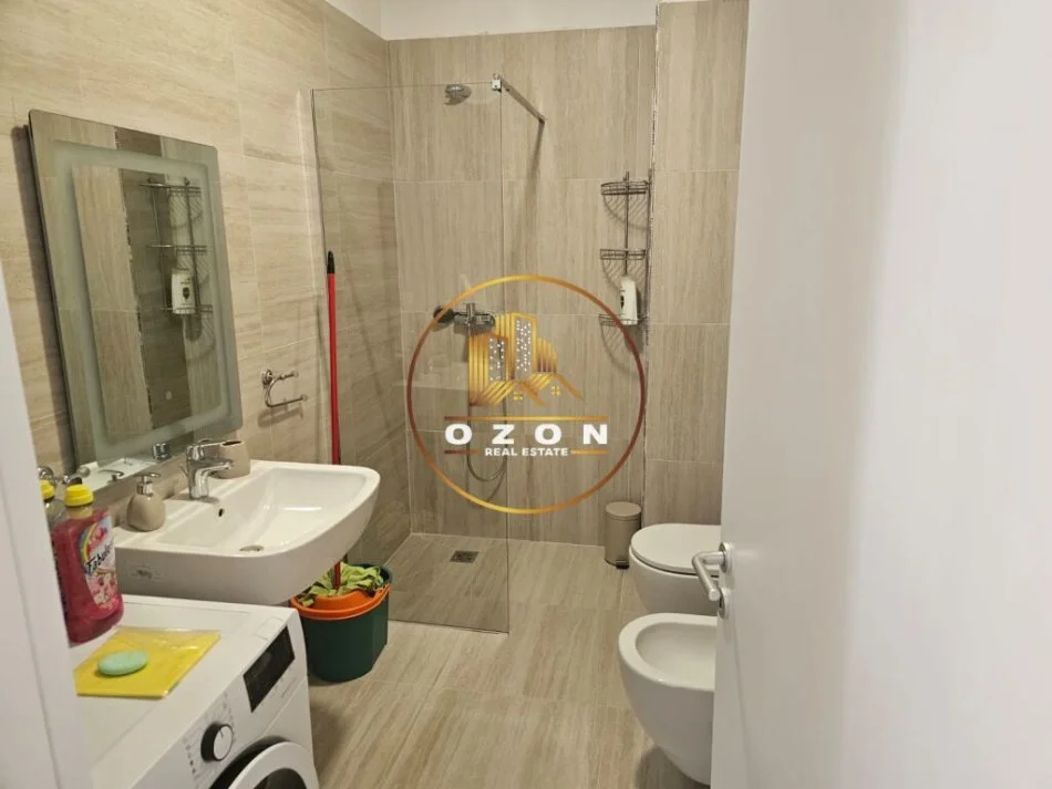 Tirane, jepet me qera 1+1 Kati 5, 600 € (Rruga Karl Gega)