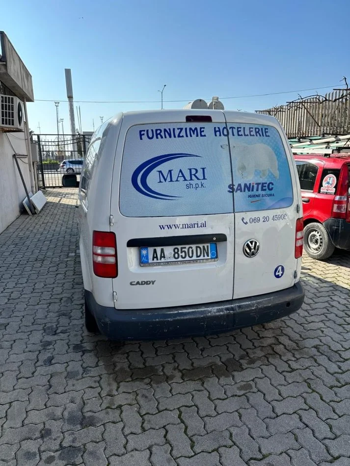 Durres, shitet Furgon VW CADDY MAX Nafte, MANUALE.