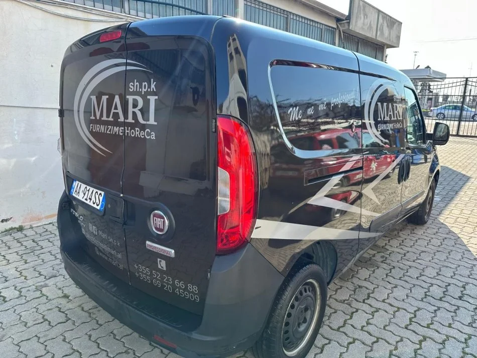 Durres, shitet Furgon FIAT DOBLO Benzin+Gaz, kafe manuale Kondicioner 156.000 km 8.000 €
