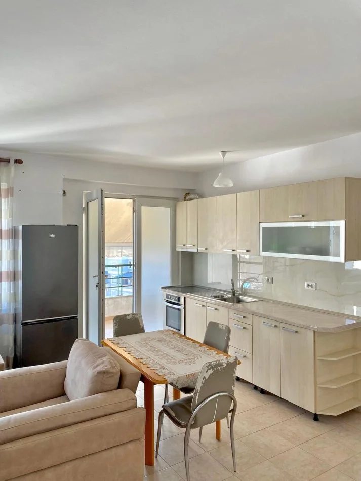 Tirane, jepet me qera apartament 2+1 Kati 2, 89 m² 550 € (Kodra e Diellit)