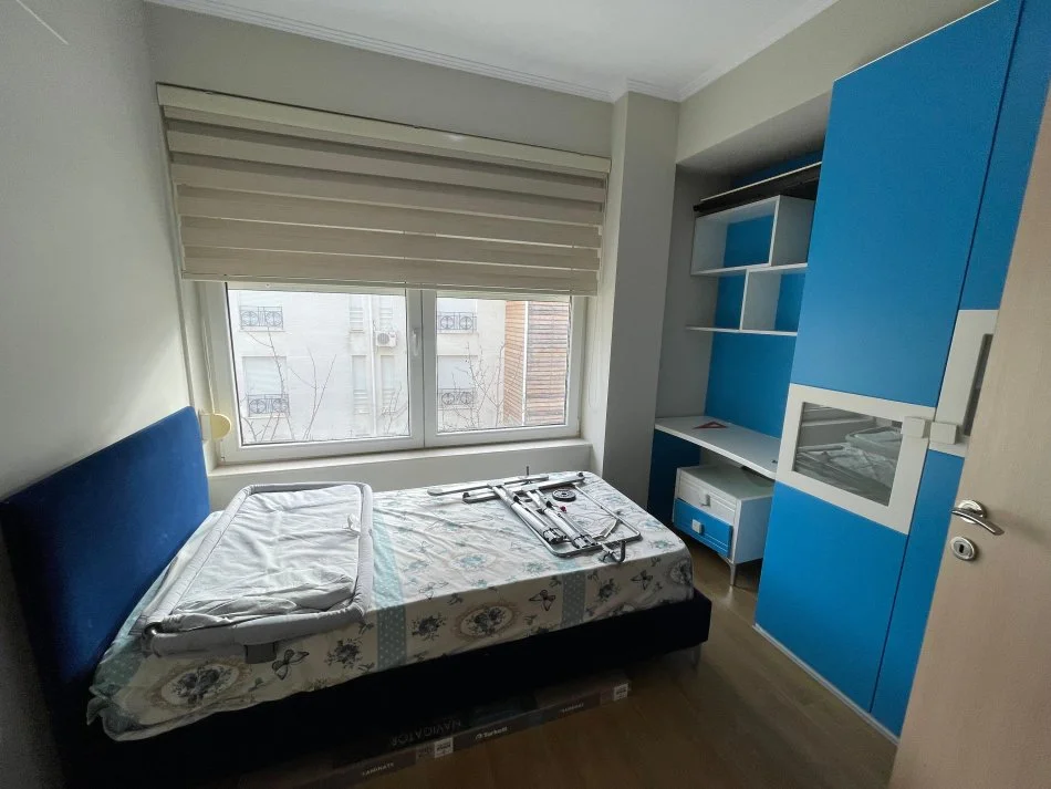 Tirane, jepet me qera apartament 2+1+Ballkon Kati 2, 90 m² 700 € (Kodra e Diellit)