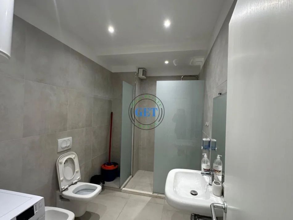 Durres, shitet apartament 1+1+Ballkon Kati 0, 145 m² 250.000 € (SHITEN, DY APARTAMENTE 1+1 NE VOLLGA,DURRES!)