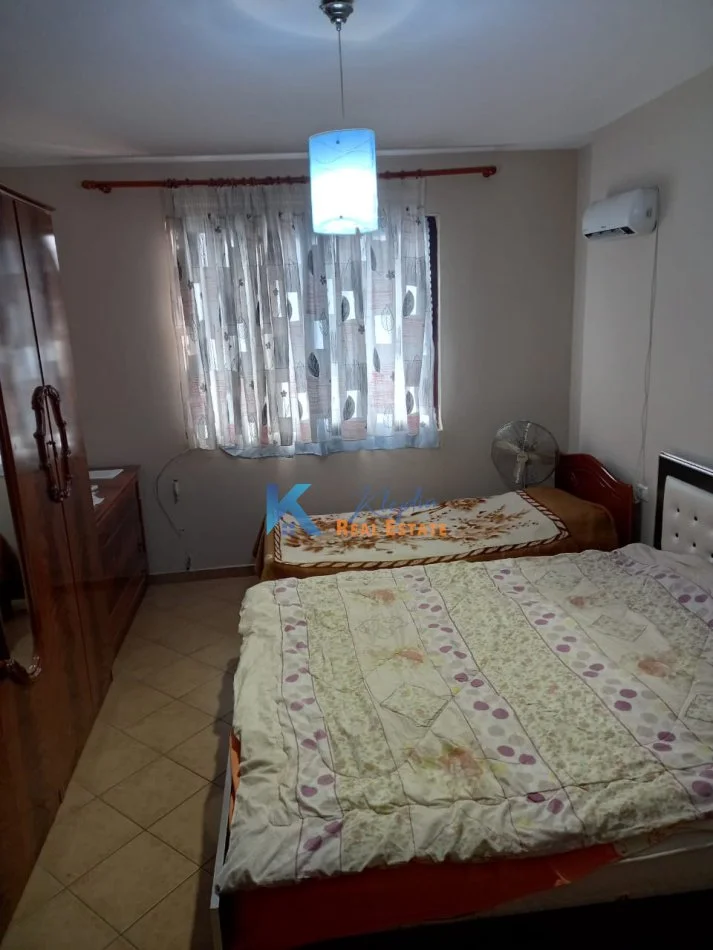 Tirane, jap me qera apartament 1+1+Ballkon Kati 6, 70 m² 400 € (Kinostudio)