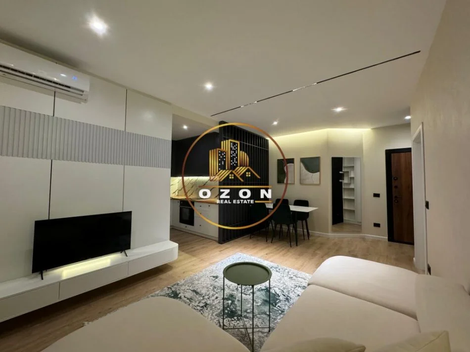 Tirane, jepet me qera apartament 1+1 Kati 5, 57 m² 700 € (Pranë Pazari të Ri, Rr. Tefta Tashko Koço)