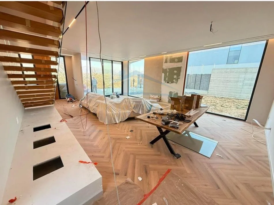 Tirane, shitet Vile , 850.000 € (Natyra e Qete)