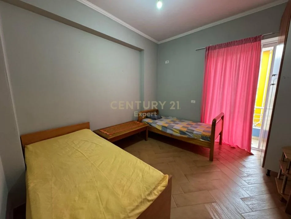 Tirane, jepet me qera apartament 2+1+Ballkon Kati 2, 95 m² 370 € (KODRA E PRIFTIT)