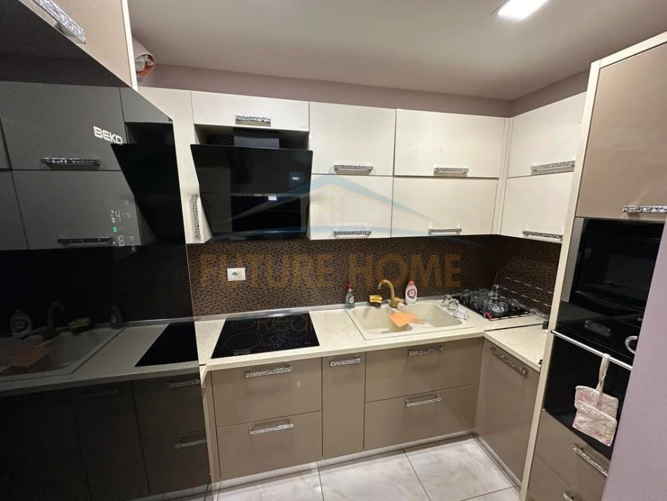 Tirane, shitet apartament 2+1+Aneks+Ballkon Kati 3, 107 m² 210.000 € (liqeni i thate)