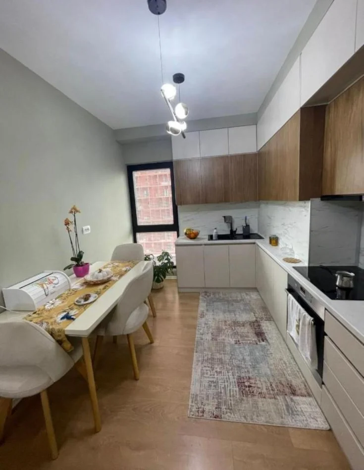 Tirane, shitet apartament duplex 2+1 Kati 10, 115 m² 350.000 € (Rruga e Kavajes)