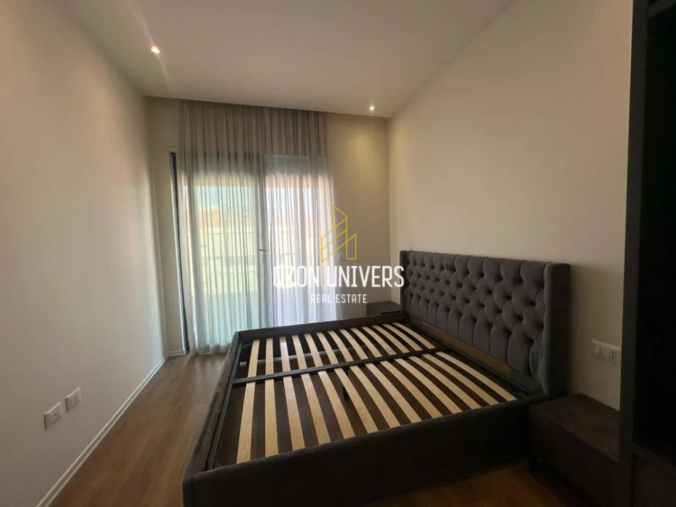 Tirane, jepet me qera apartament 1+1+Ballkon Kati 8, 72 m² 850 € (Kompleksi Delijorgji, Rruga e Kavajës)