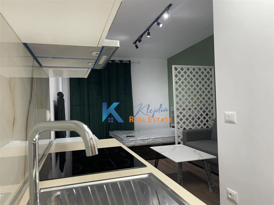 Shqiperi, jap me qera garsonier Kati 6, 40 m² 360 € (Astir)