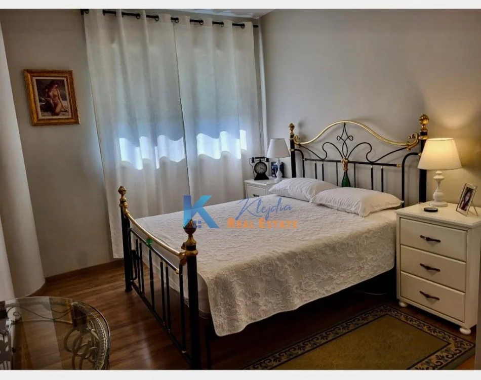 Tirane, jap me qera apartament 2+1+Ballkon Kati 5, 100 m² 700 € (Don Bosko)