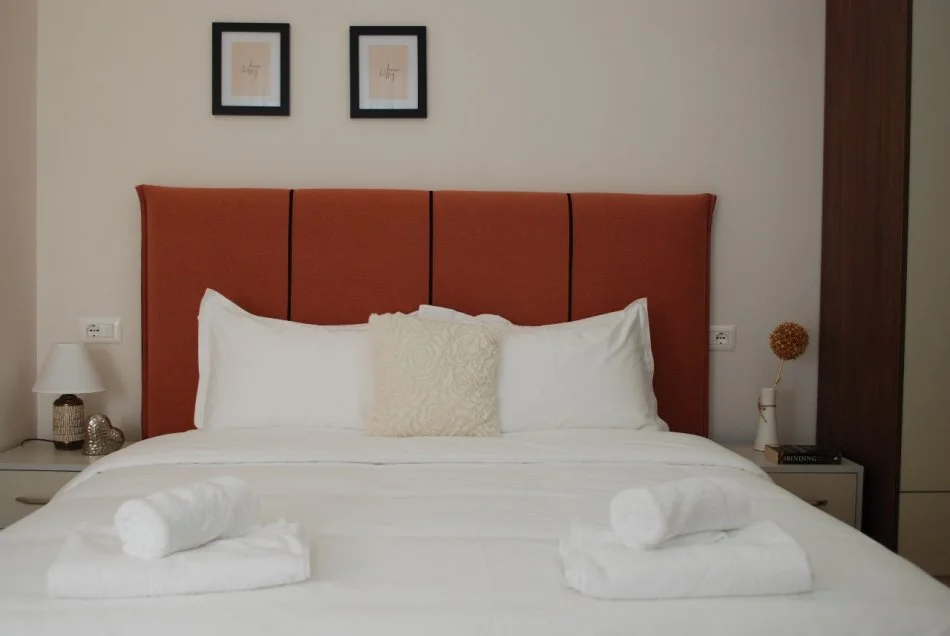 Tirane, jepet me qera apartament 2+1 Kati 8, 90 m² 1.600 € (Rruga e Kosovareve)