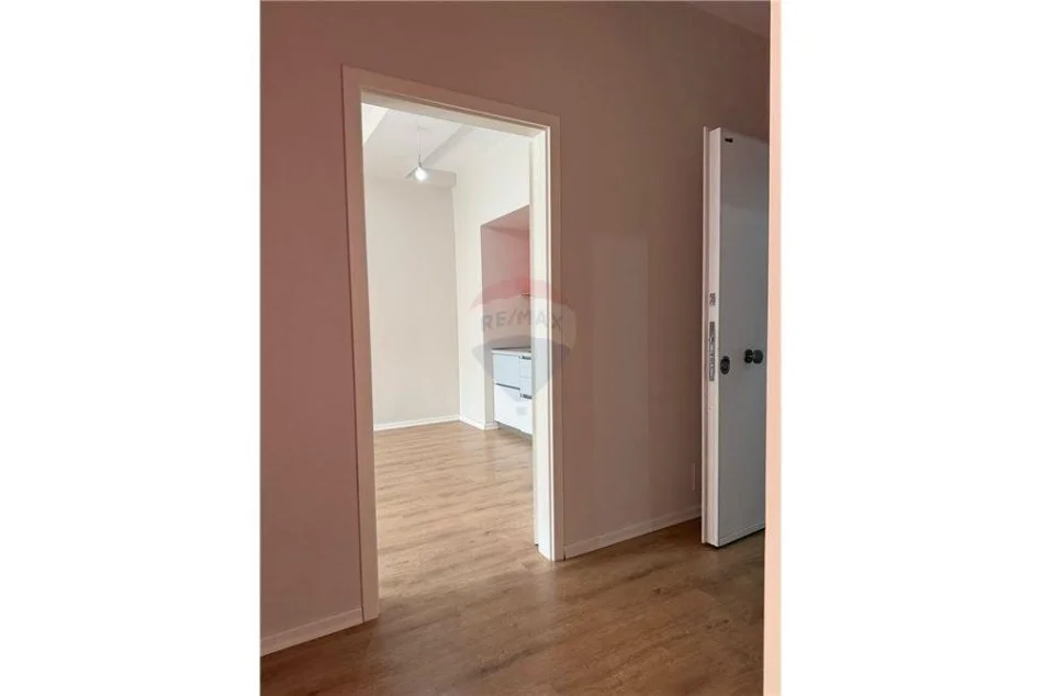 Tirane, shitet apartament 2+1 Kati 8, 92 m² 190.000 € (21 Dhjetori)