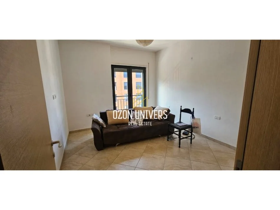 Tirane, jepet me qera apartament 3+1+Ballkon Kati 4, 110 m² 700 € (Green City Residence ,Astir)