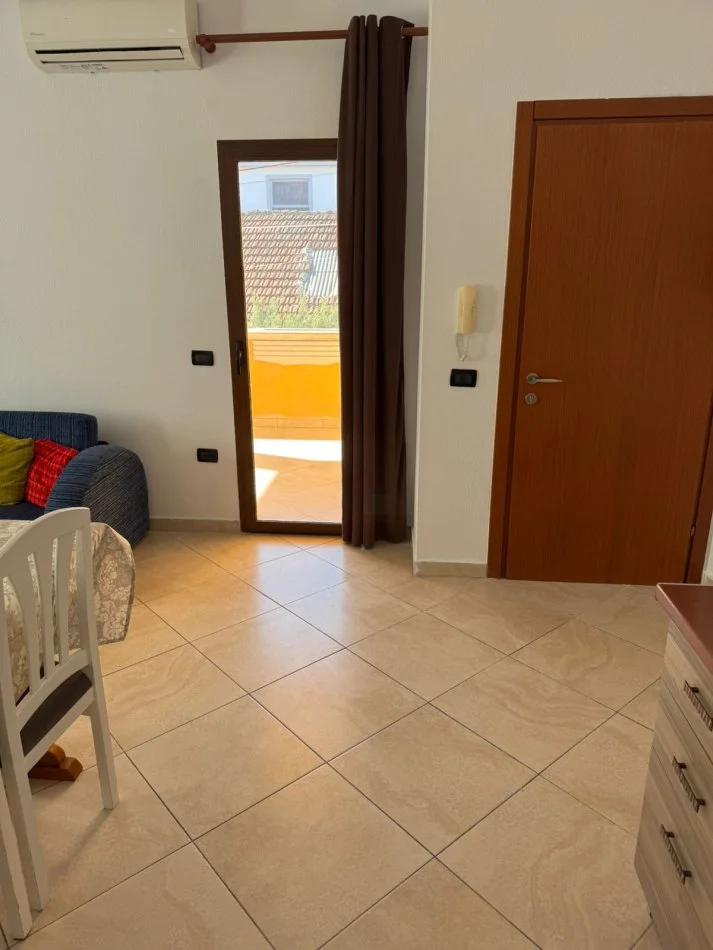 Tirane, jepet me qera apartament 2+1+Ballkon Kati 2, 100 m² 450 € (Sauk, prane Alpetit)