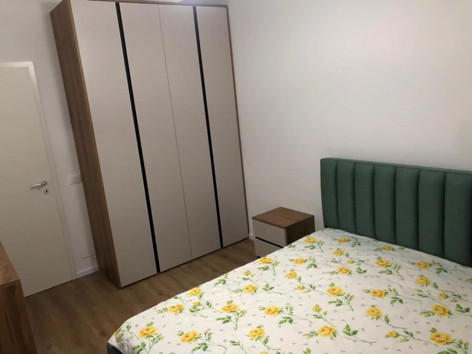 Tirane, jepet me qera apartament 1+1+Ballkon Kati 4, 60 m² 400 € (Ali Demi, Kompleksi Kaimi)