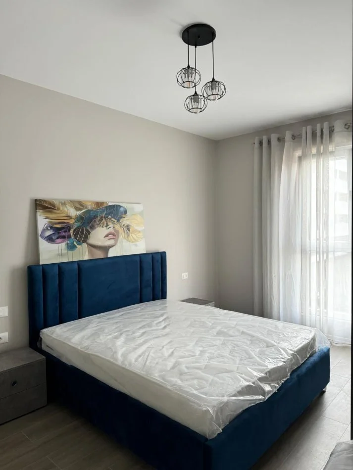 Tirane, jepet me qera apartament 1+1+Ballkon Kati 2, 65 m² 600 € (Trio Tower Residence, Don Bosko)