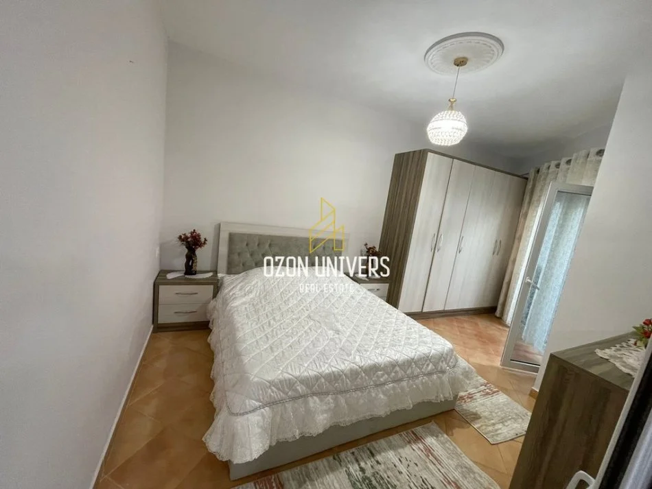 Tirane, jepet me qera apartament 1+1 Kati 4, 80 m² 600 € (Liqeni i Thatë)