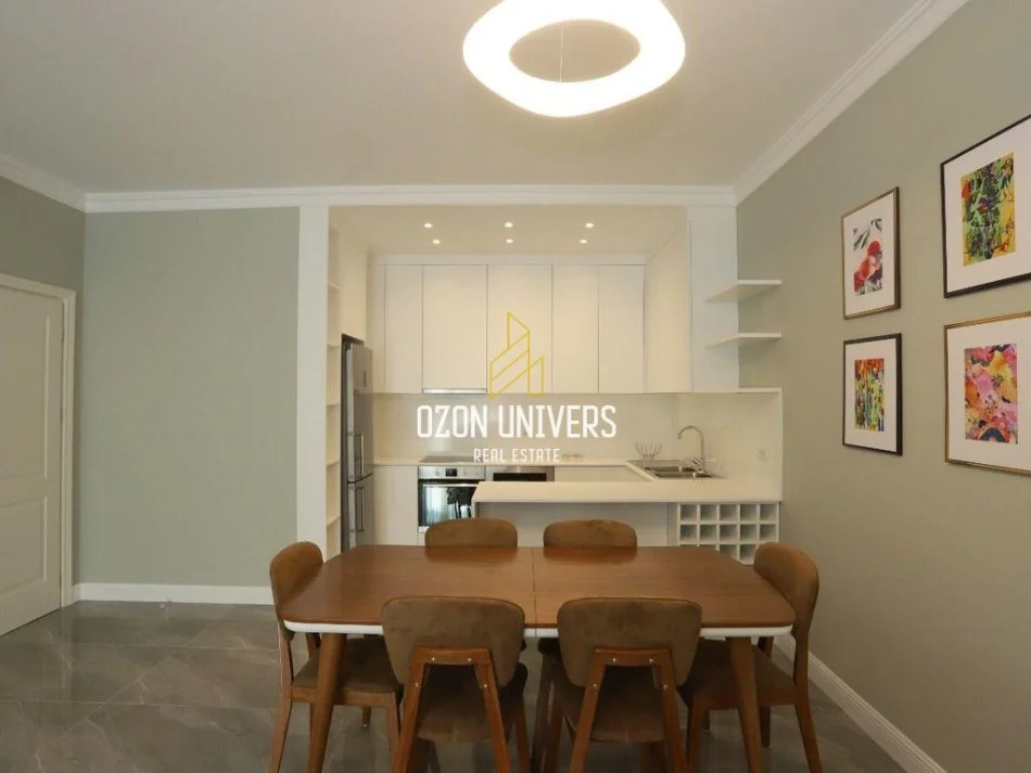 Tirane, jepet me qera apartament 2+1+Ballkon Kati 1, 129 m² 1.400 € (Rezidencë në TEG)