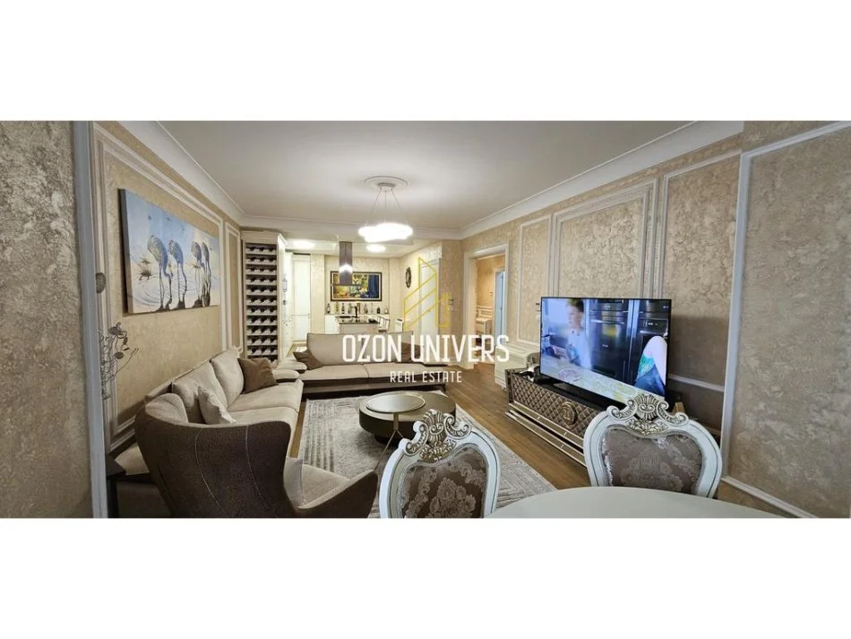 Tirane, jepet me qera apartament 2+1+Ballkon Kati 5, 135 m² 2.300 € (Bllok)