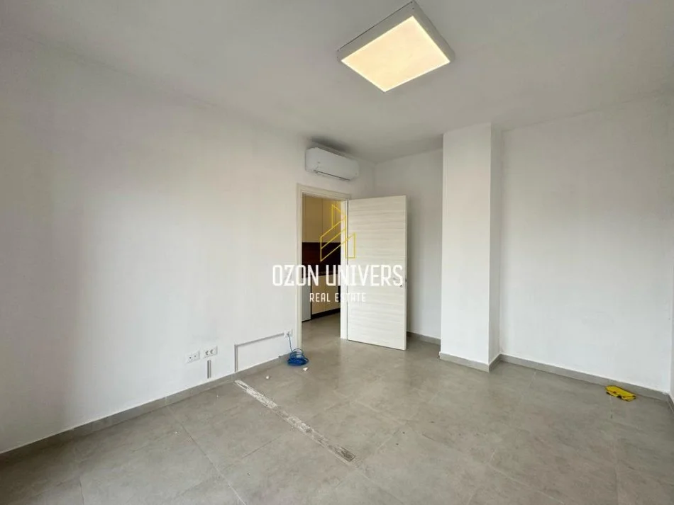 Tirane, jepet me qera apartament 1+1+Ballkon Kati 7, 50 m² 600 € (Myslym Shyr)