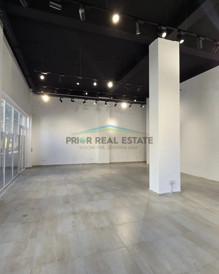 Tirane, shitet ambjent biznesi Kati 0, 129 m² 350.000 € (Rruga e Dibres)