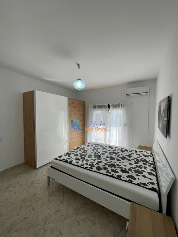 Tirane, jap me qera apartament 2+1+Ballkon Kati 4, 140 m² 600 € (Stadiumi Dinamo)