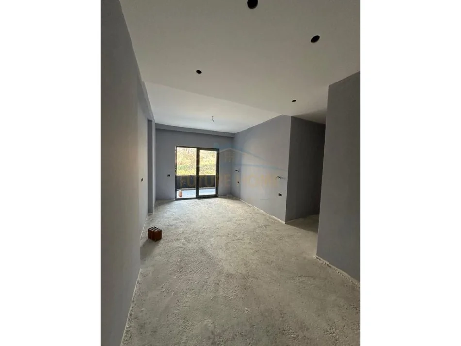 Tirane, shitet apartament 2+1+Aneks+Ballkon Kati 4, 130 m² 286.000 € (rruga elbasanit)