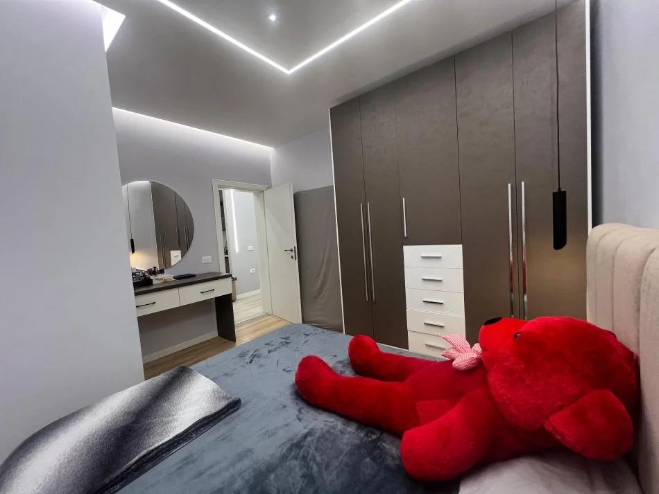 Tirane, shitet apartament 1+1+Ballkon Kati 5, 48 m² 100.000 € (Rr Hoxha Tasim)