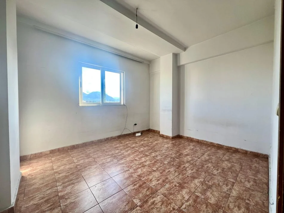 shitet 2+1+Ballkon Kati 5, 74 m² 100.000 €