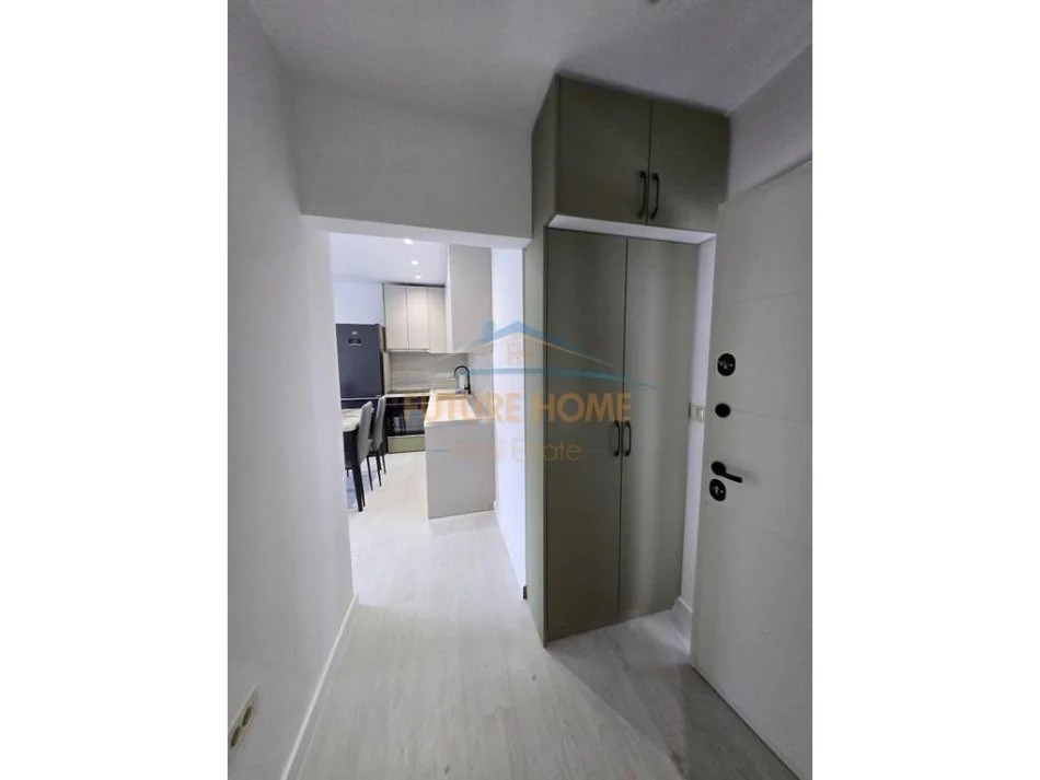 Tirane, jepet me qera apartament 1+1+Aneks+Ballkon Kati 0, 45 m² 600 € (myslym shyri)